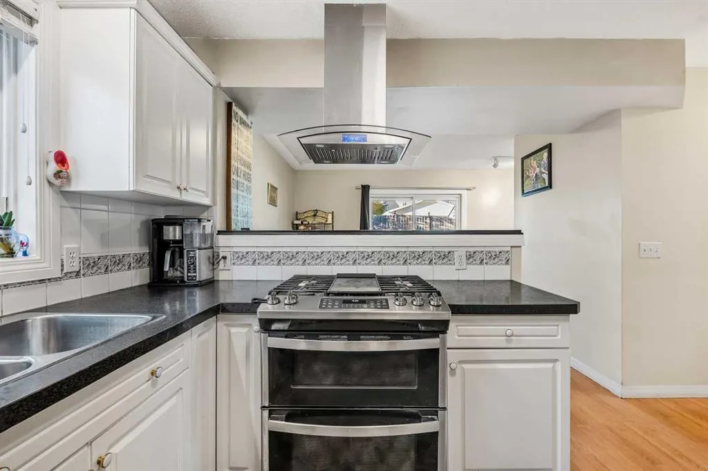 25 Sheep River Drive