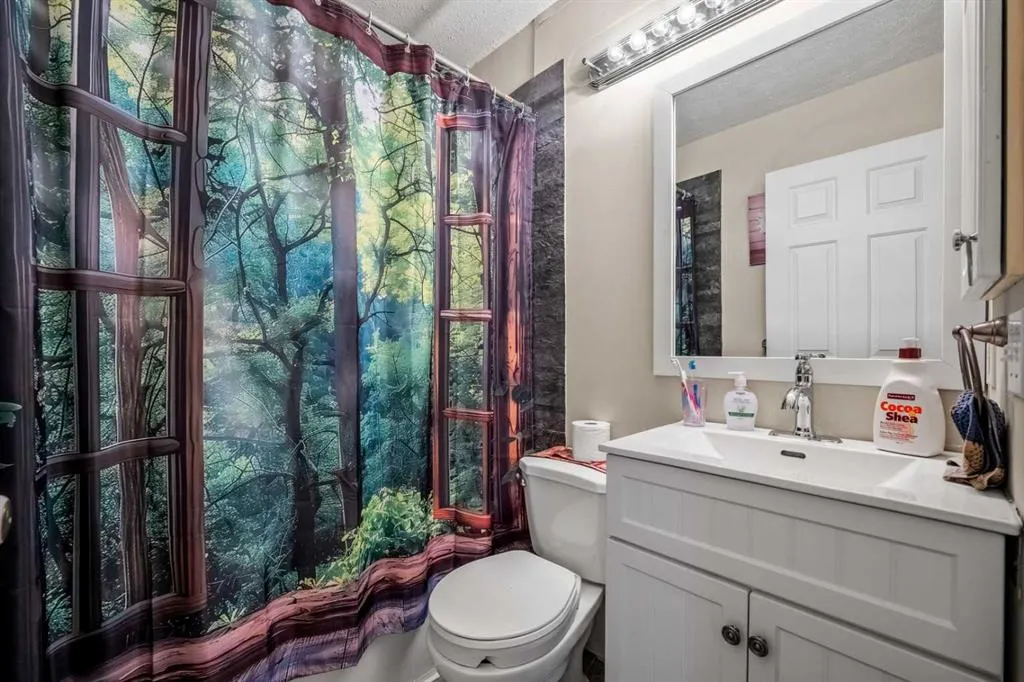 25 Sheep River Drive