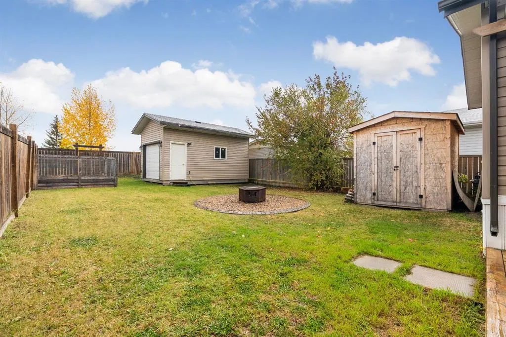 224 Clausen Crescent