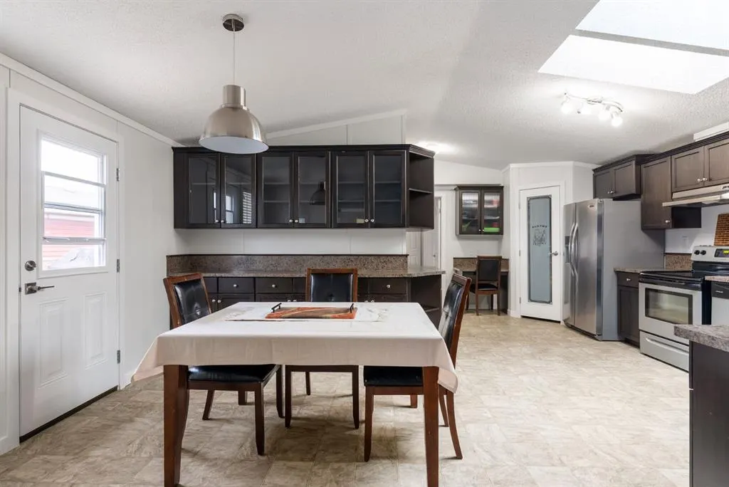 224 Clausen Crescent