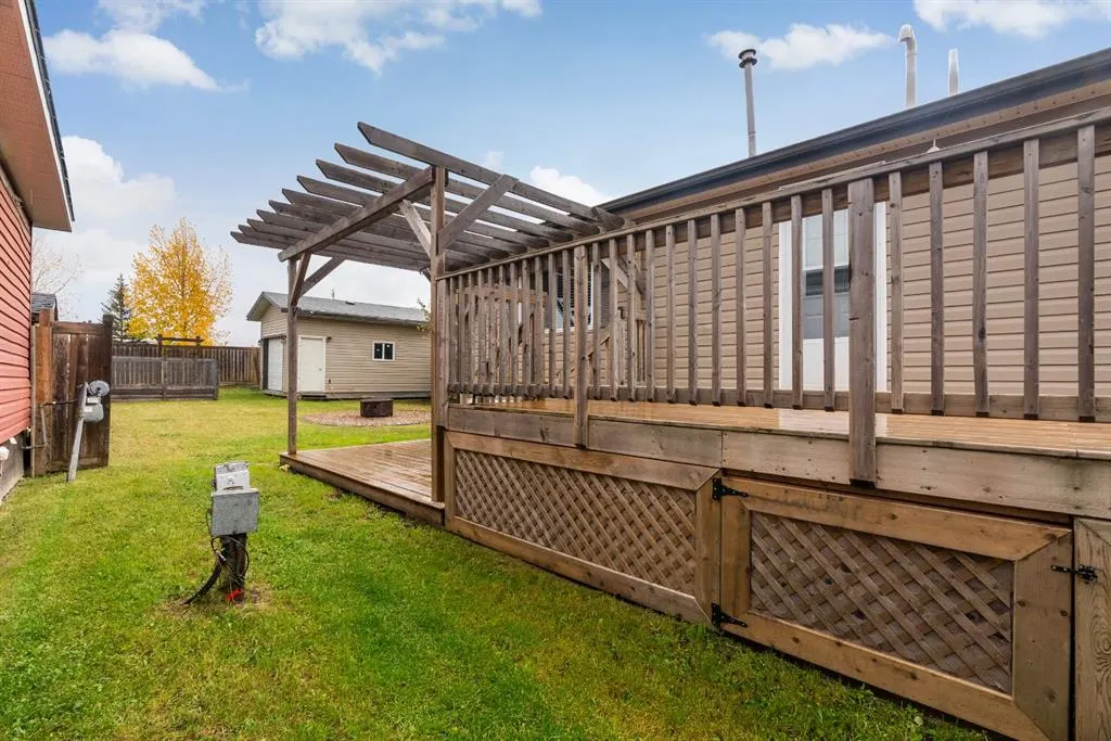 224 Clausen Crescent