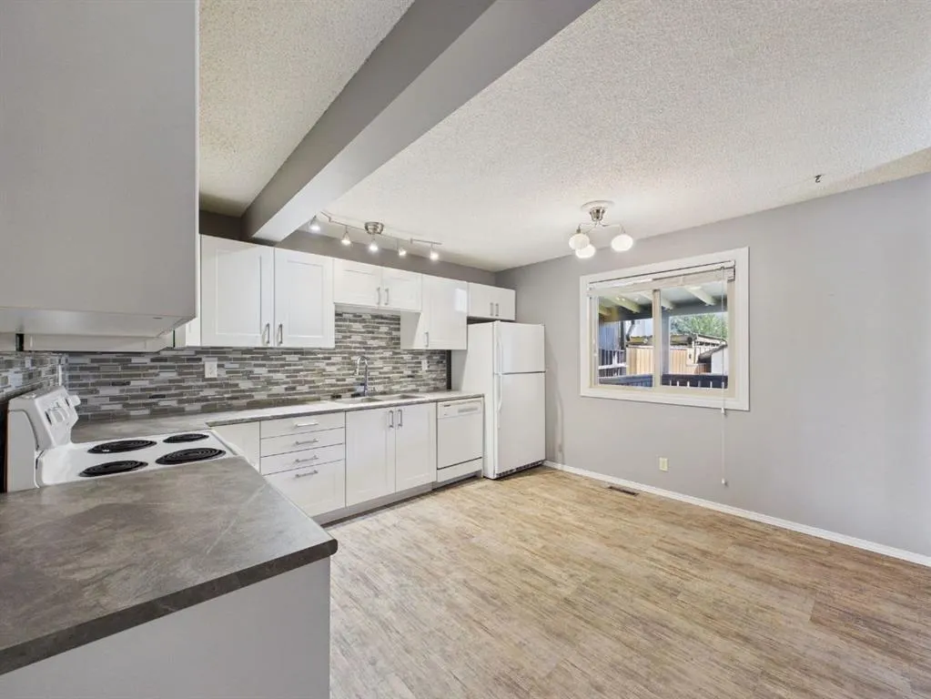 4 Manning Street #B