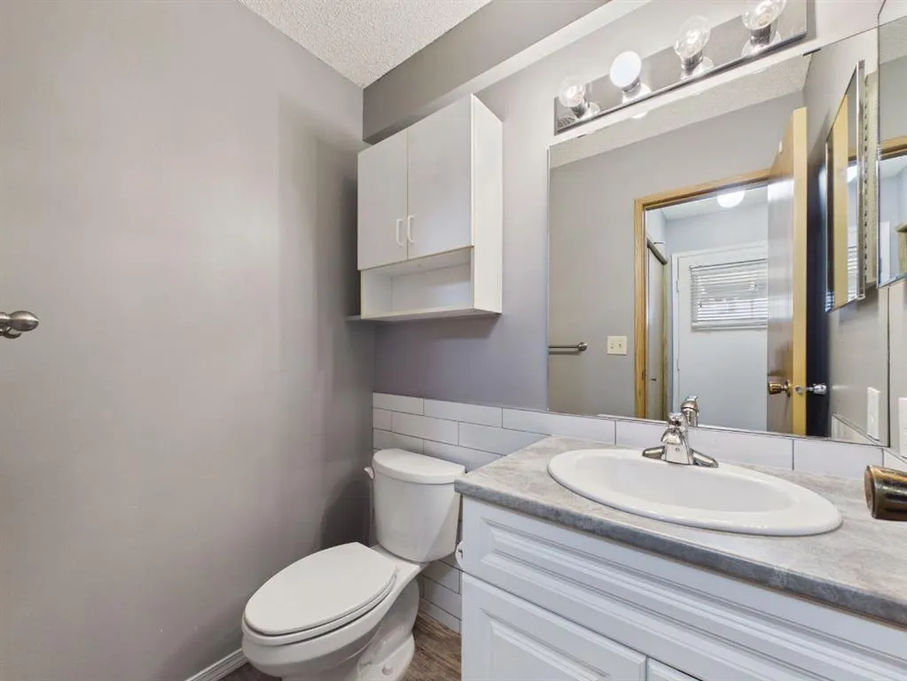 4 Manning Street #B