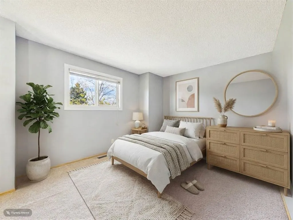 4 Manning Street #B
