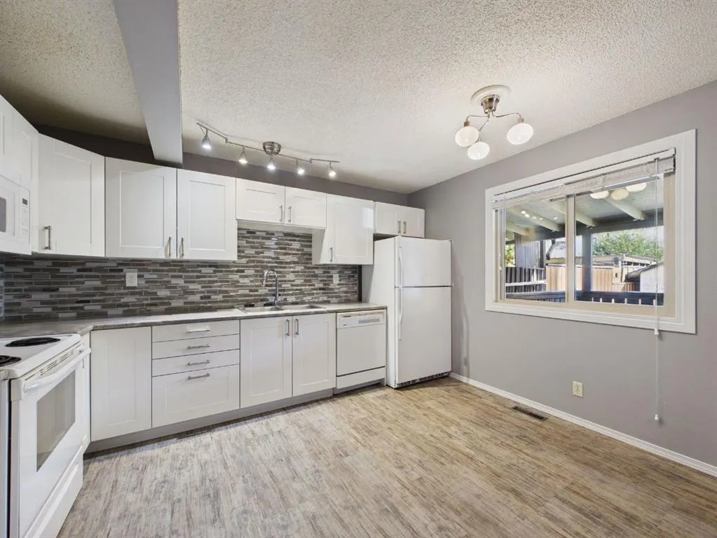 4 Manning Street #B