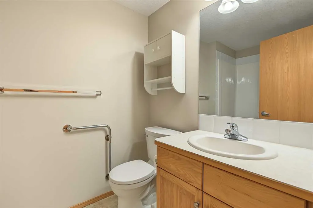 15 Everstone Drive SW #209