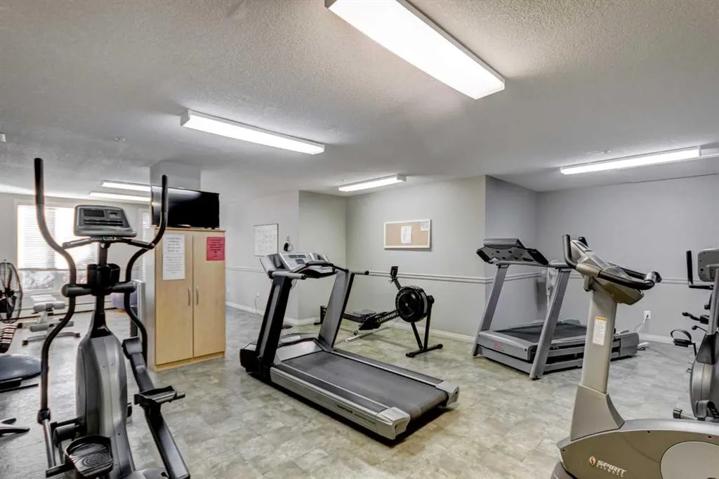 15 Everstone Drive SW #209