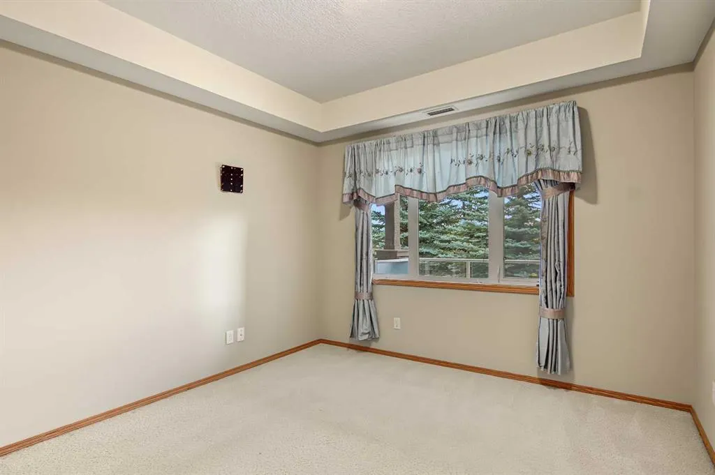 15 Everstone Drive SW #209