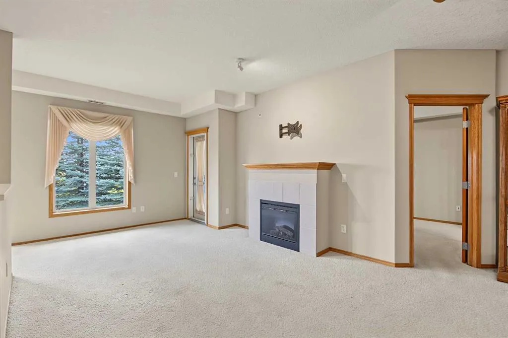 15 Everstone Drive SW #209