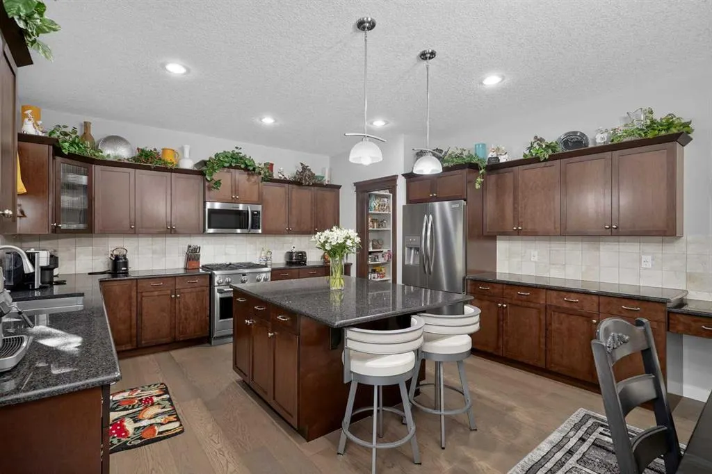 12 Crestridge Rise SW