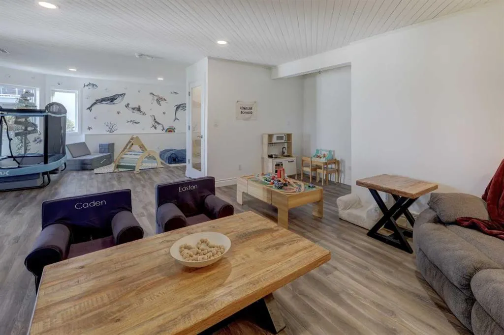 35 Palomino Boulevard