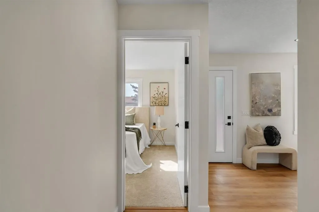4112 13 Avenue NE