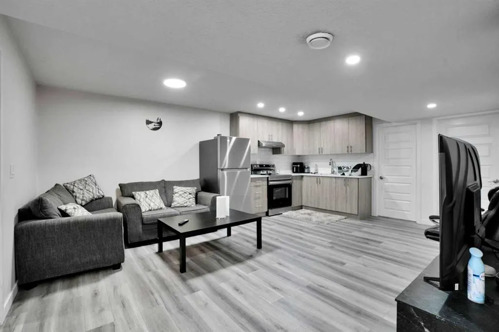 101 Corner Ridge Mews NE