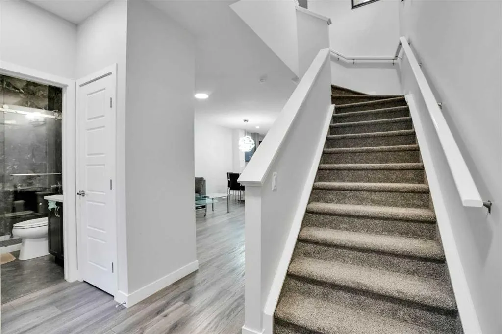 101 Corner Ridge Mews NE