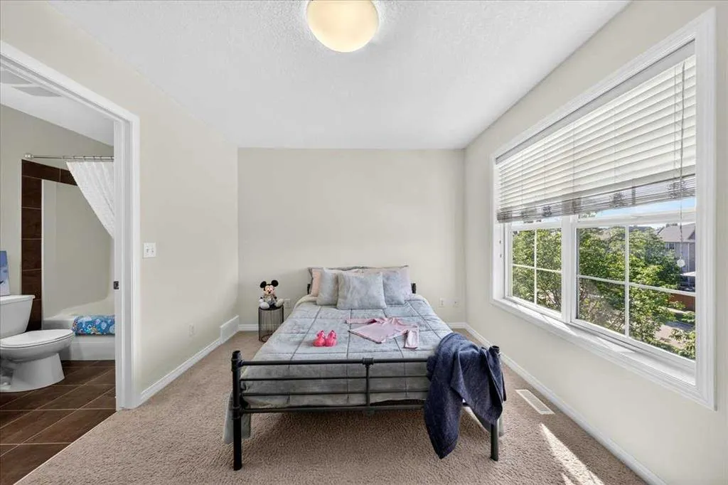 38 Cranford Drive SE