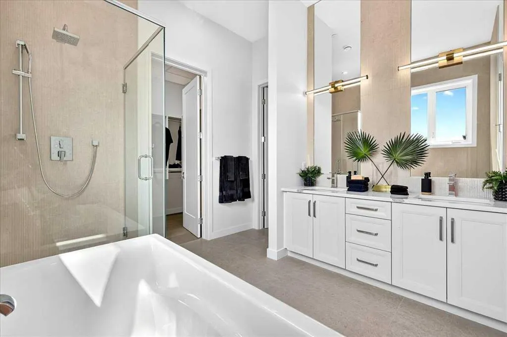 140 Marina Cove SE #102
