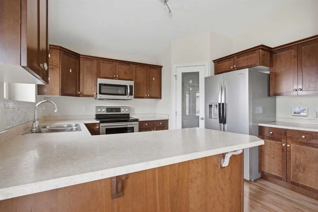 213 Coyote Crescent