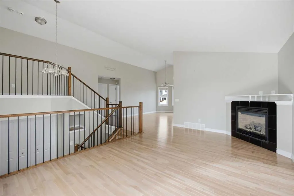 213 Coyote Crescent