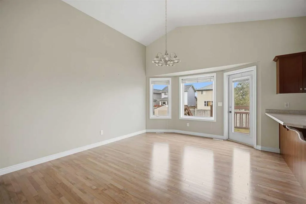 213 Coyote Crescent