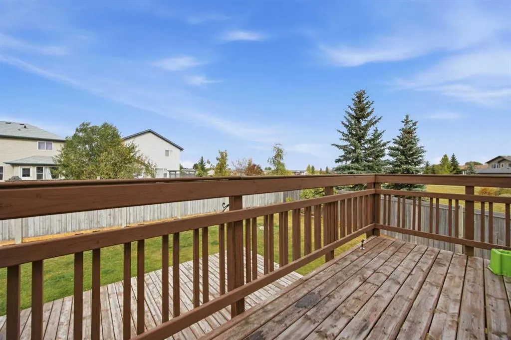 213 Coyote Crescent
