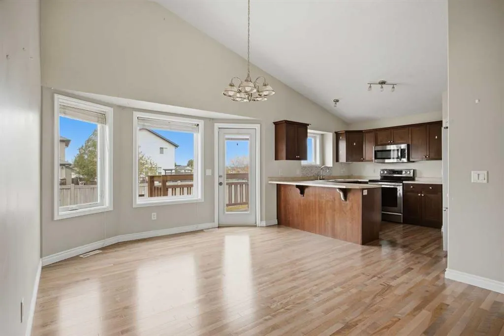 213 Coyote Crescent