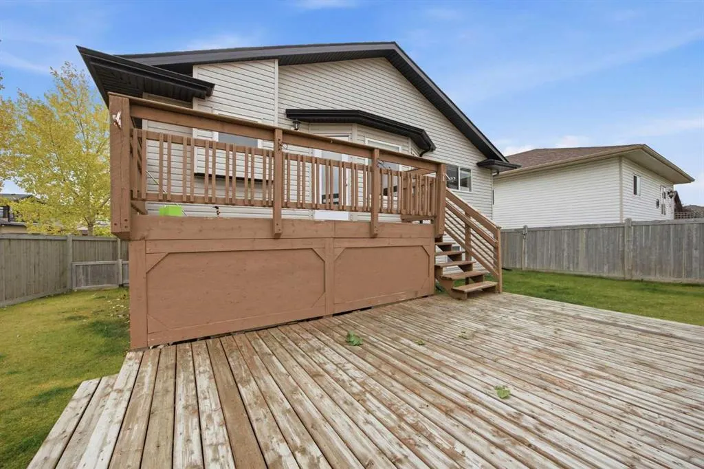 213 Coyote Crescent