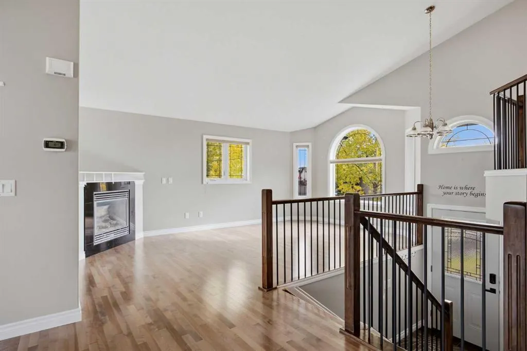 213 Coyote Crescent