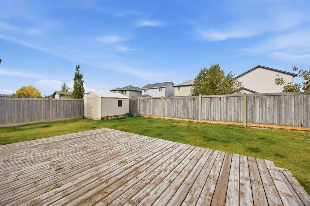213 Coyote Crescent
