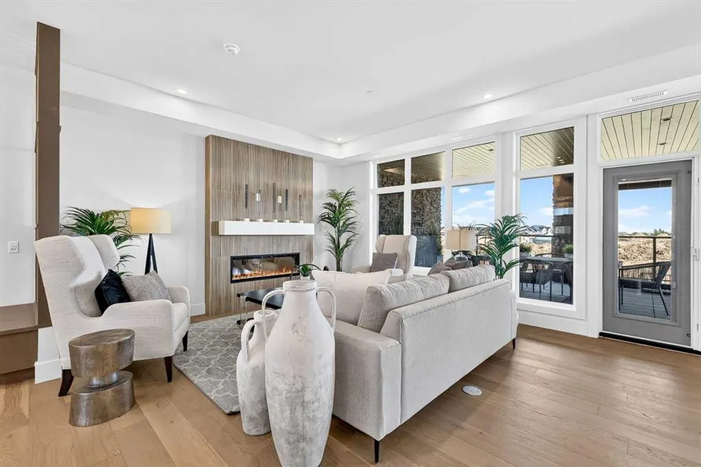 140 Marina Cove SE #202