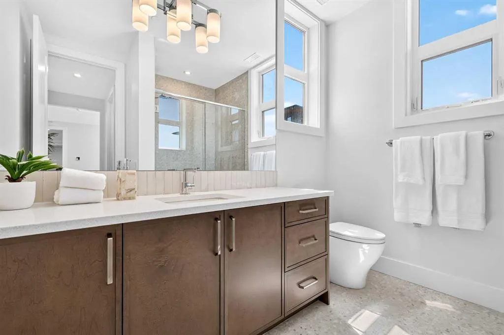 140 Marina Cove SE #202