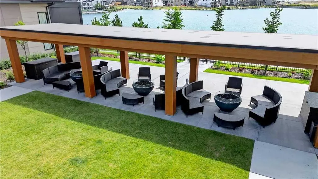 140 Marina Cove SE #302