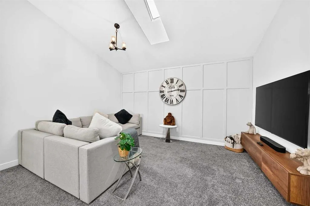 19 Versant View SW