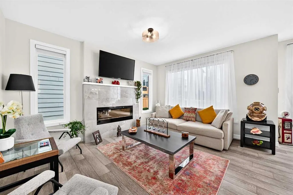 19 Versant View SW
