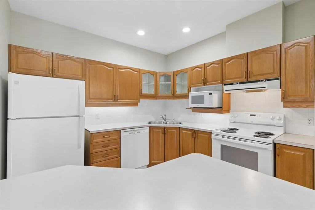 5201 Dalhousie Drive NW #420