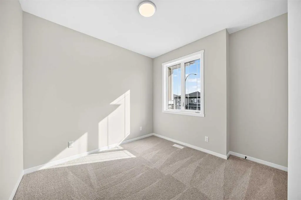 90 Cityline Common NE