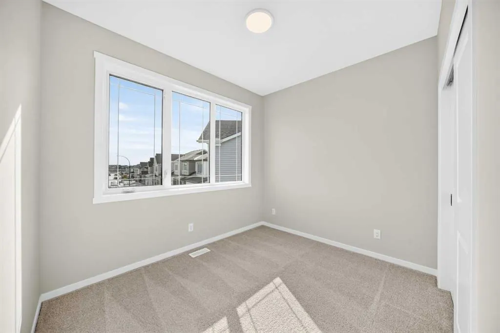 90 Cityline Common NE