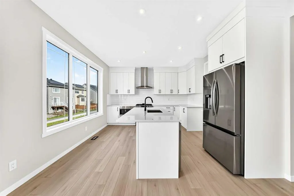 90 Cityline Common NE