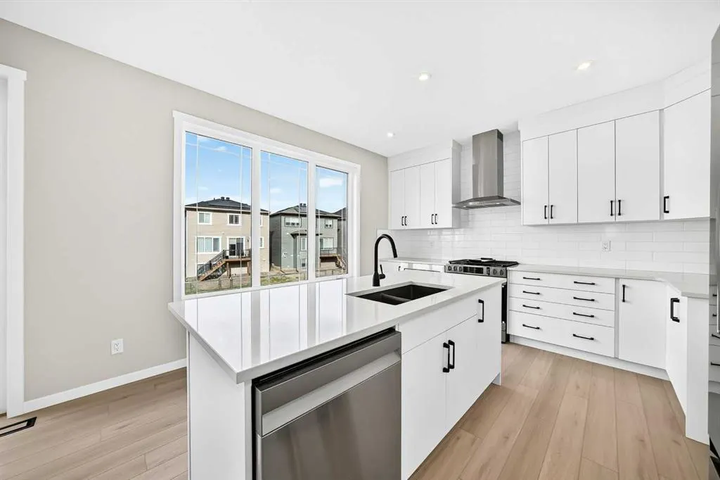90 Cityline Common NE
