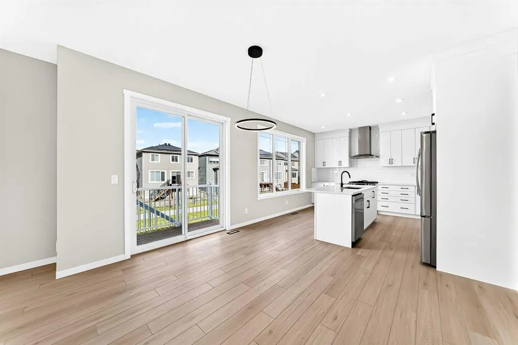 90 Cityline Common NE