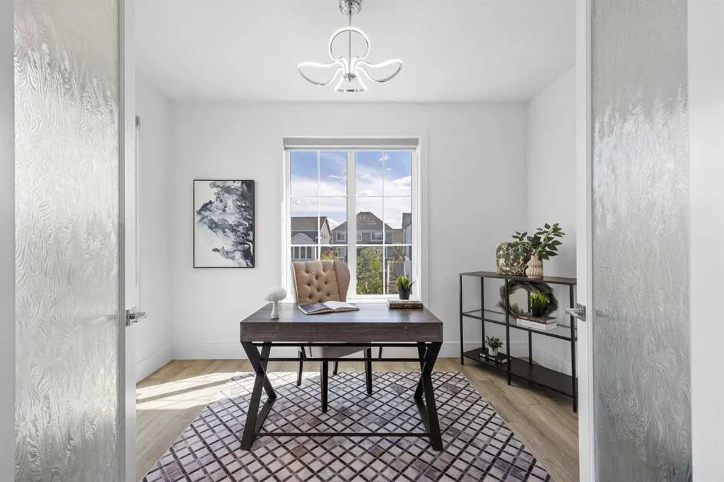 351 Marina Landing SE