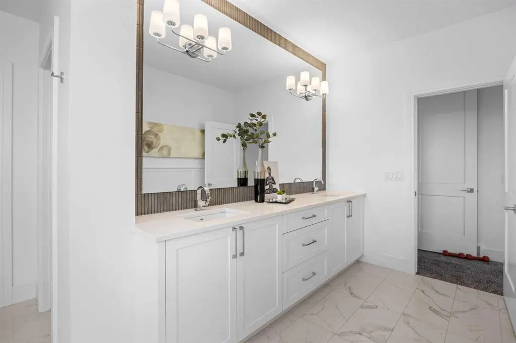 351 Marina Landing SE