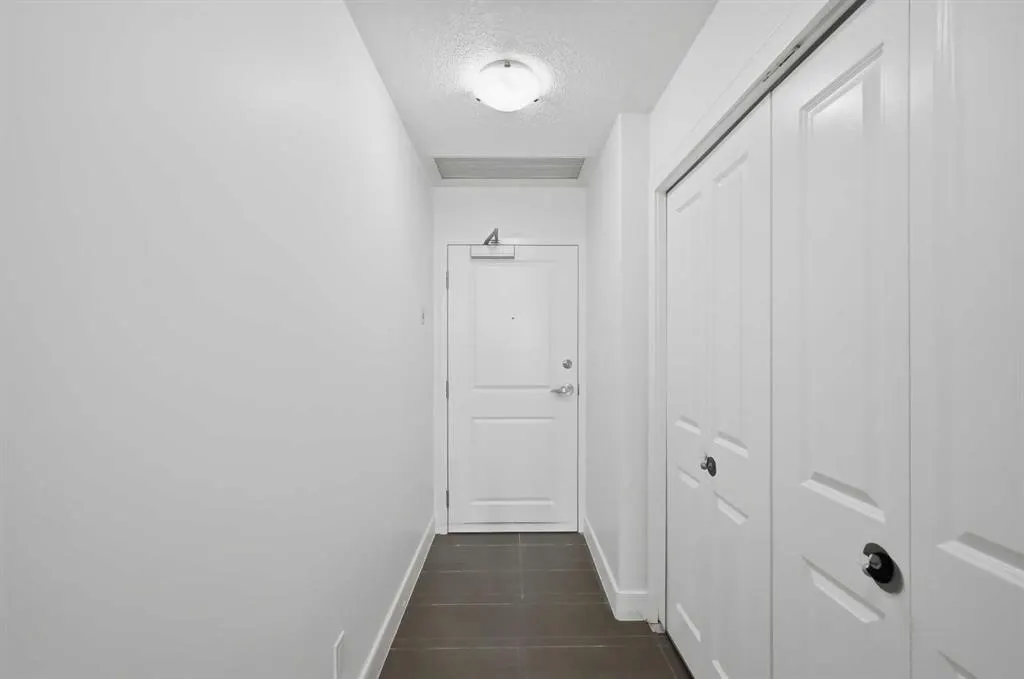 77 Spruce Place SW #1003