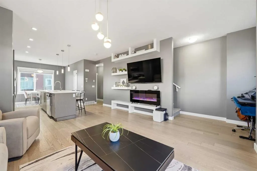 111 Rainbow Falls Gate #30
