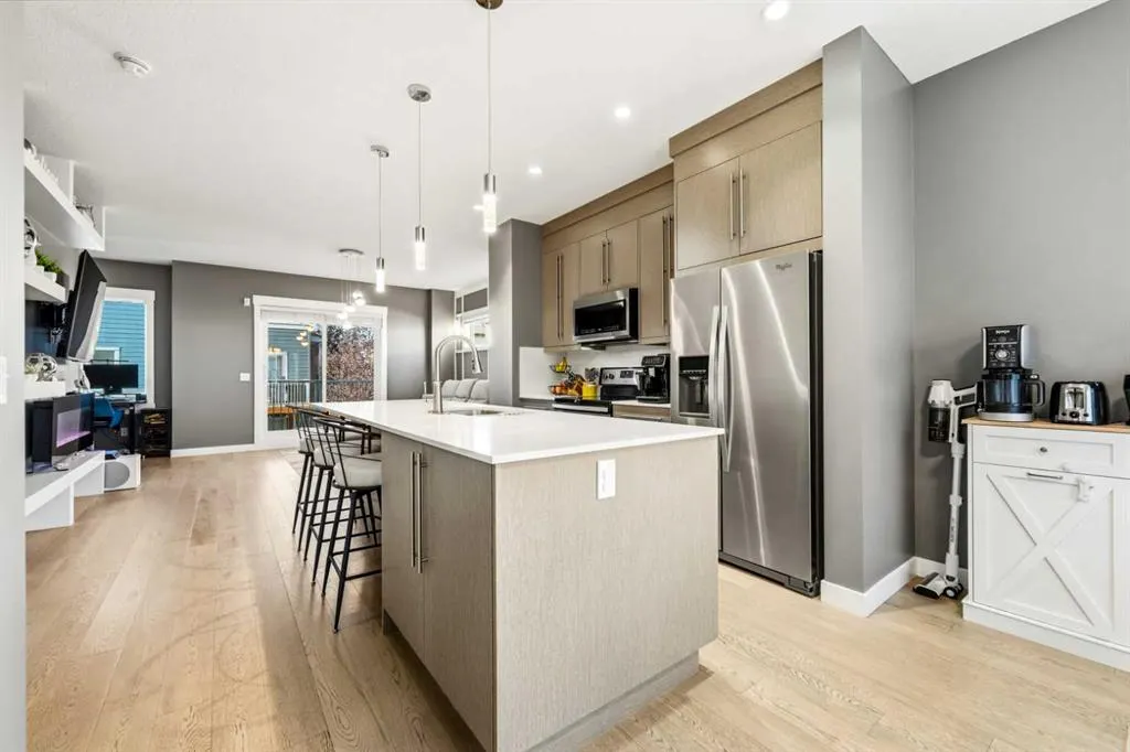 111 Rainbow Falls Gate #30