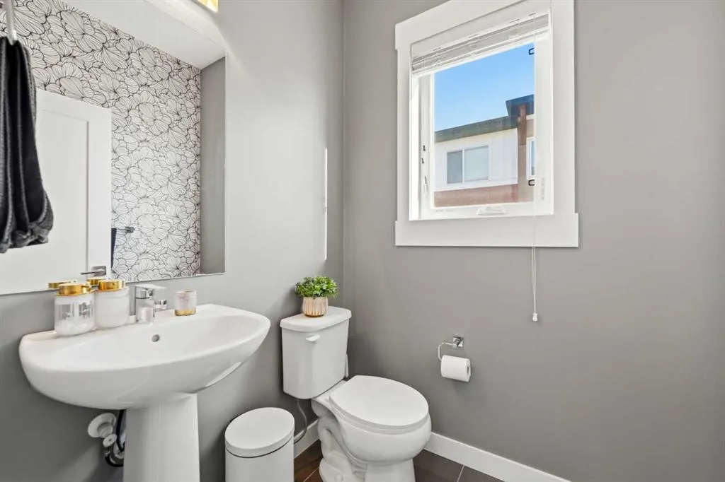 111 Rainbow Falls Gate #30