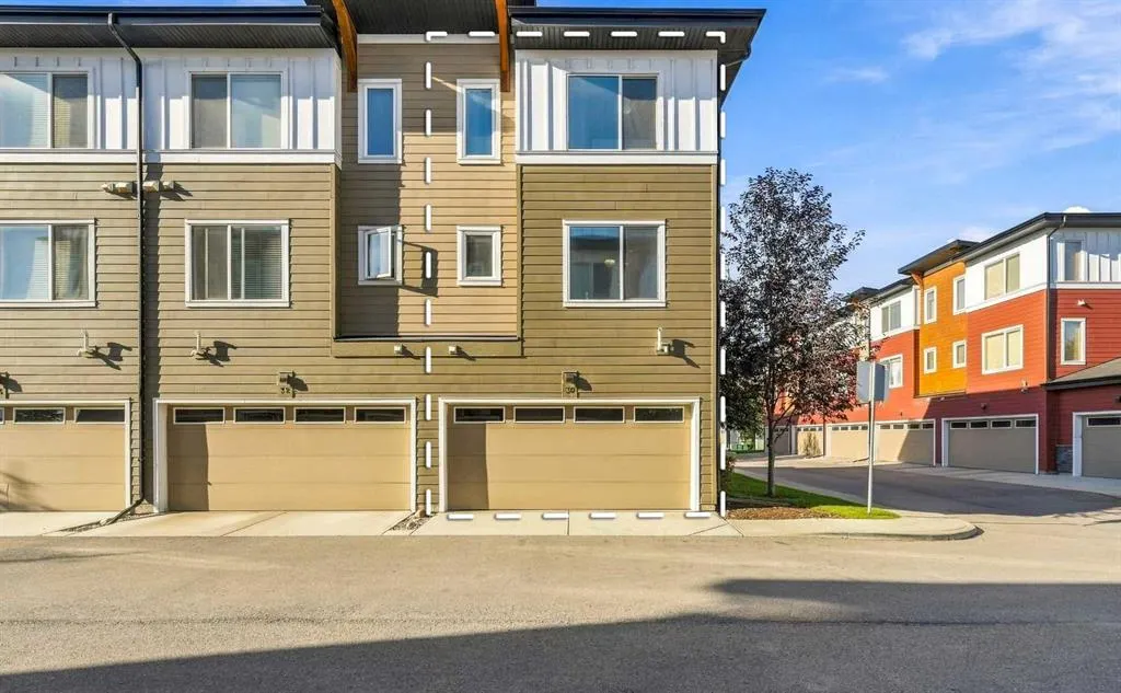 111 Rainbow Falls Gate #30
