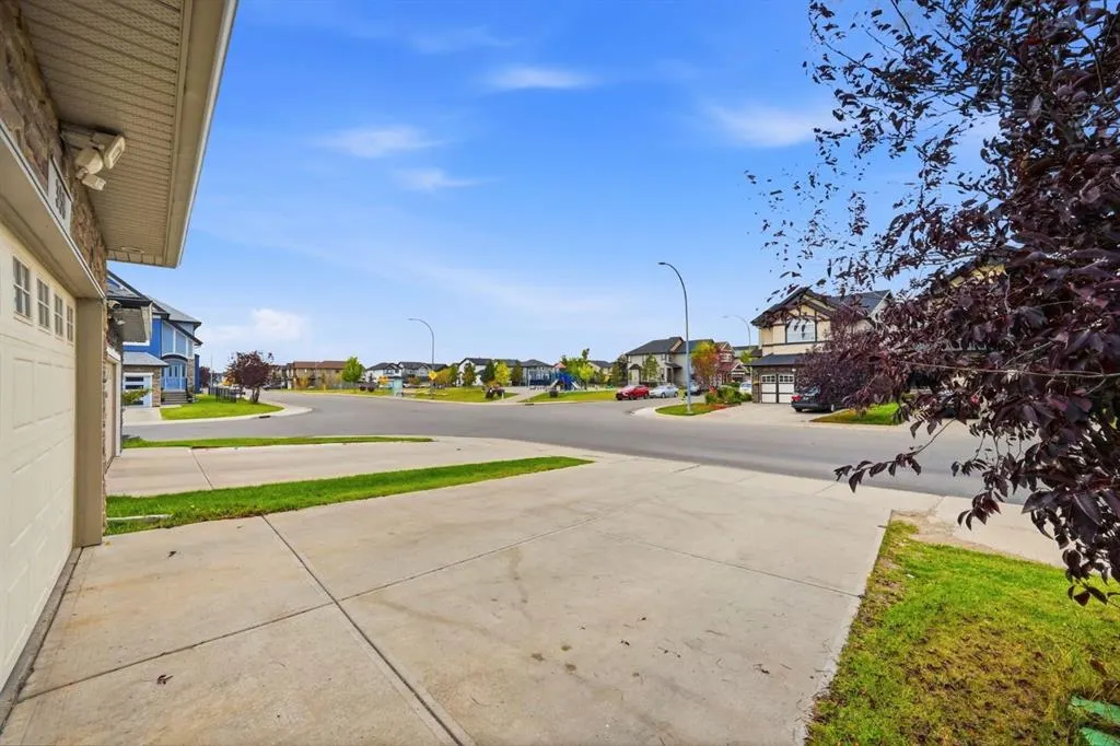 358 Skyview Ranch Way NE
