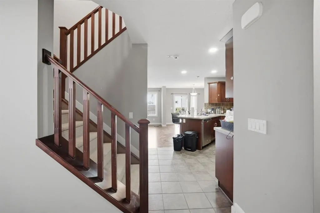 358 Skyview Ranch Way NE