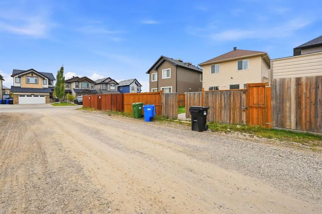 358 Skyview Ranch Way NE