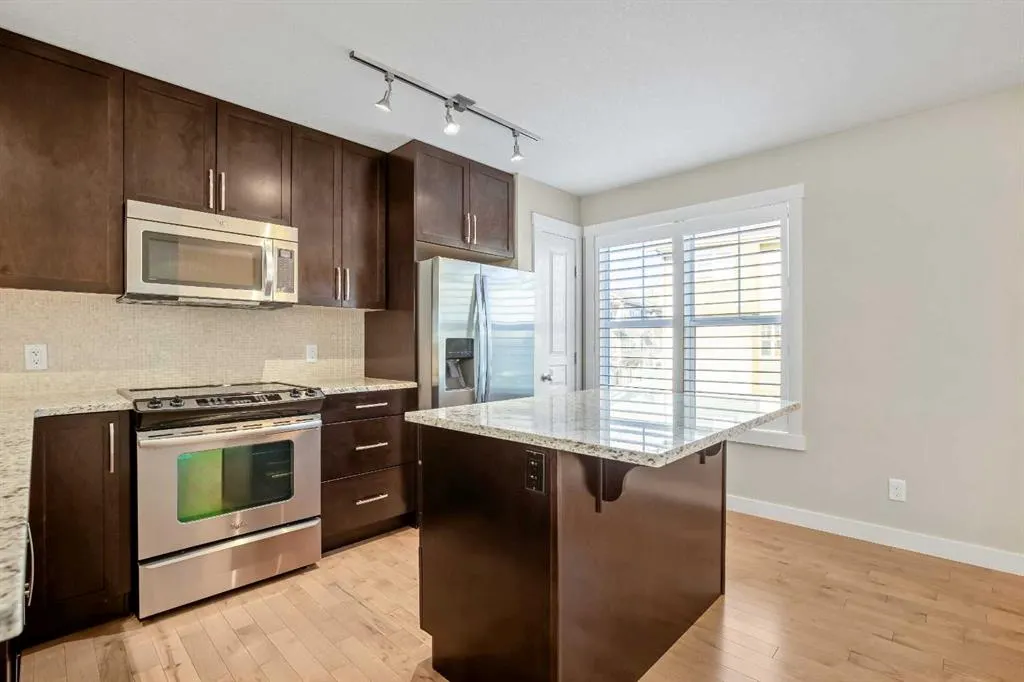 1014 Mckenzie Towne Villas SE